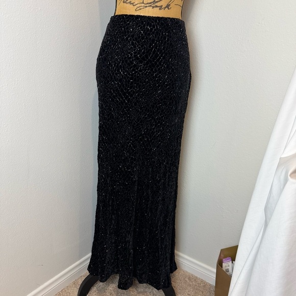 SILK Carmen Marc Valvo Signature Black Sequin skirt set vintage 8 - Picture 8 of 9